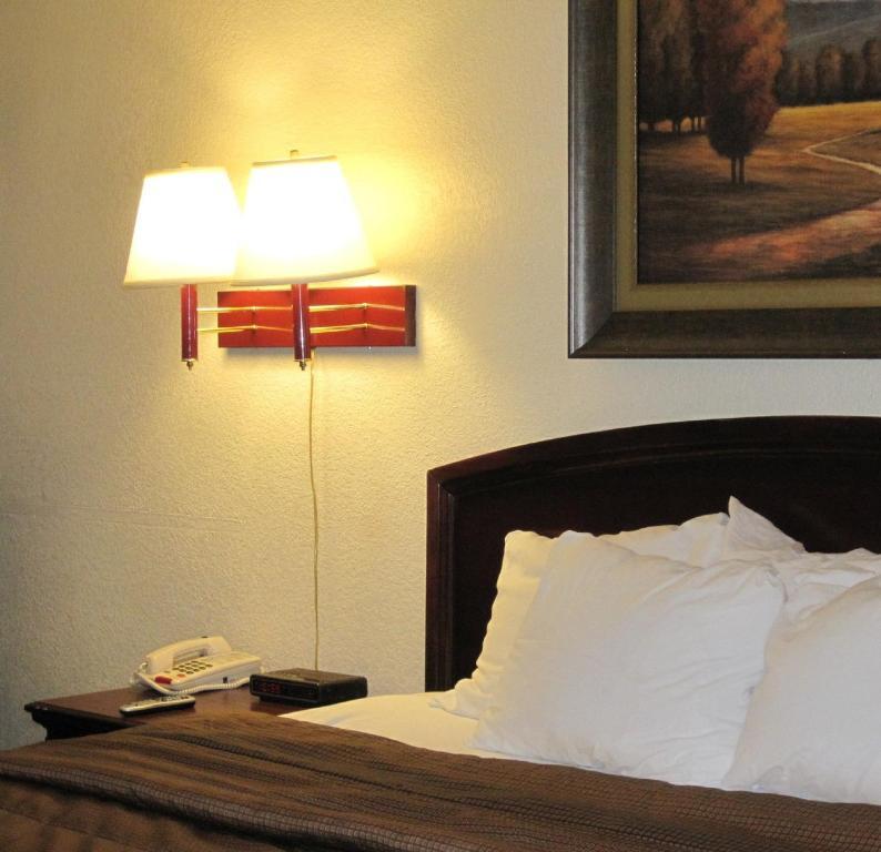 Liberty Lodge Saint Robert Ruang foto