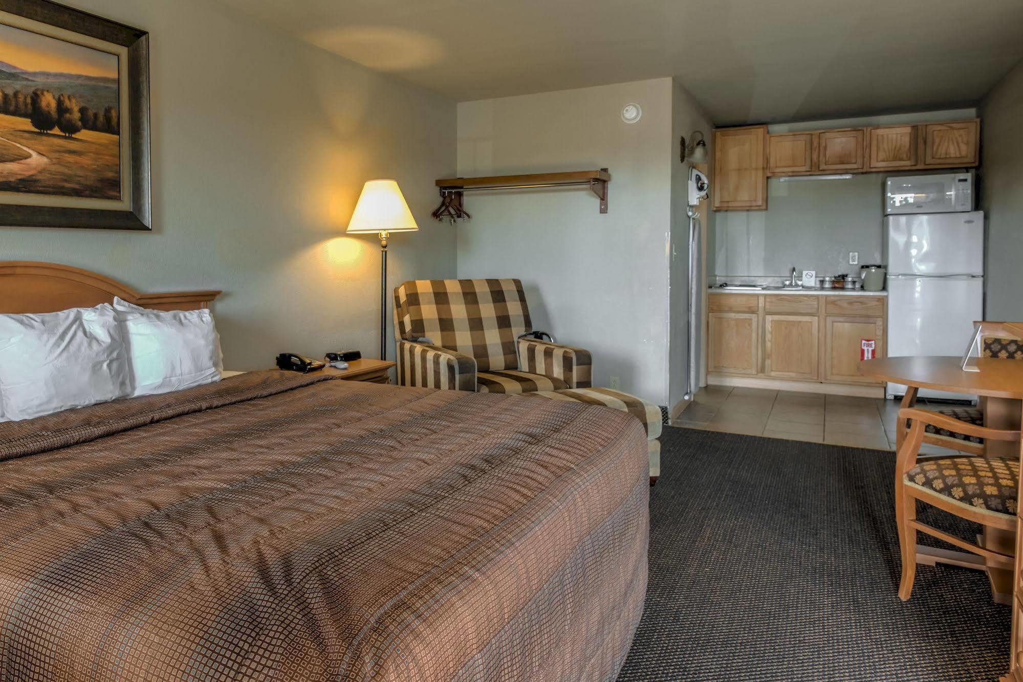 Liberty Lodge Saint Robert Bagian luar foto
