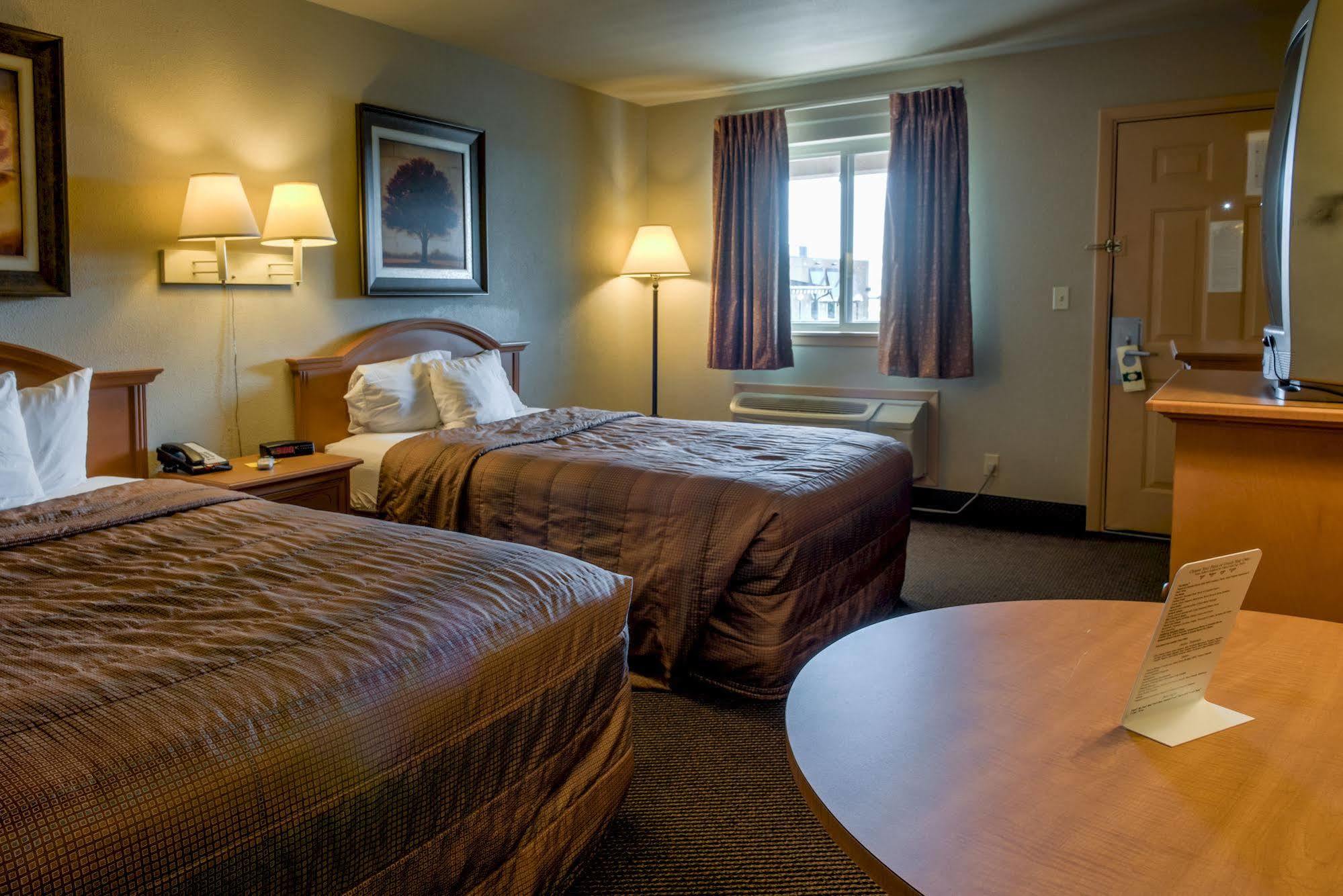 Liberty Lodge Saint Robert Bagian luar foto
